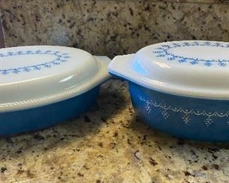 Vintage Pyrex Covered Bowls