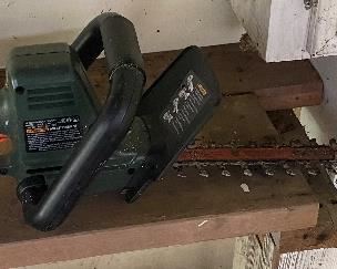 Electric Hedge Trimmer