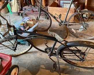 Old Unmarked Men's Bicycle