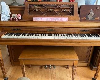 Vintage Wurlitzer Piano