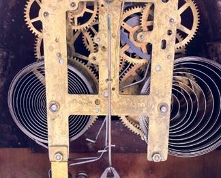 Vintage Sessions "Somers" mantel clock