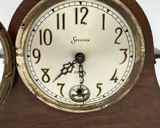 Vintage Sessions electric mantel clock