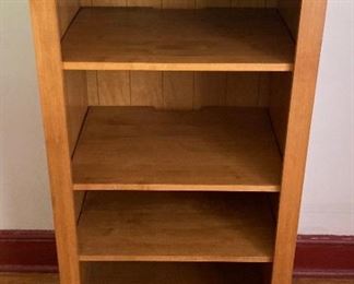 Ethan Allen 4-shelf book display