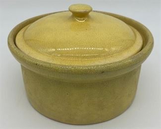 Stoneware yellow pot with lid