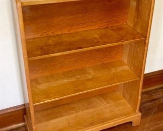 Vintage 3-shelf bookcase 