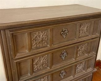 Vintage 5-drawer chest of drawers