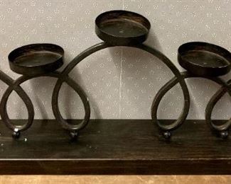 Black metal indoor/outdoor 5-candle table top decor