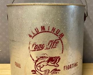 Vintage Long Life aluminum full floating minnow bucket