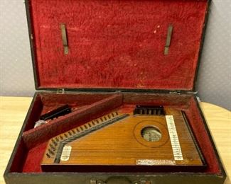 Antique C.F. Zimmermann's AutoHarp with case