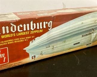 Vintage Hindenburg (AMT) Model
