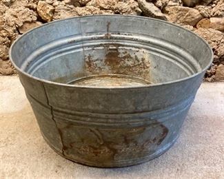 Vintage metal tub