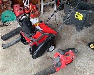Snowblower, leaf blowers, gas cans