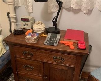 Antique oak small cabinet / dresser