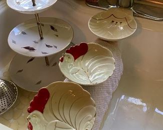 vintage chicken and cat dishes, three tier desert tray