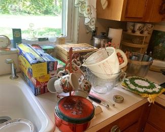 Vintage pyrex, mid century coffee cup tree, thermometers