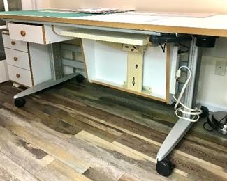 Rolling Computer/ Crafting Desk with Keyboard Tray
