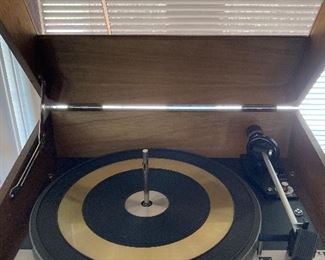 1970s Dual 1219 turntable