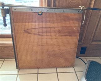 paper cutter board