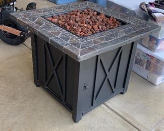Gas fire pit