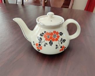HALLS BRAND - "RED POPPY" VINTAGE SERVING CHINA COLLECTION