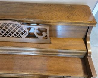 W W KIMBALL CO BRAND - UPRIGHT PIANO W/BENCH