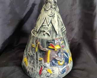 MCCOY BRAND - VINTAGE COLLECTIBLE COOKIE JAR