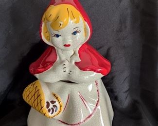 MCCOY BRAND - VINTAGE COLLECTIBLE COOKIE JAR