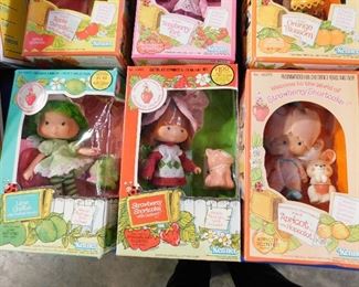 Vintage Strawberry Shortcake dolls in box