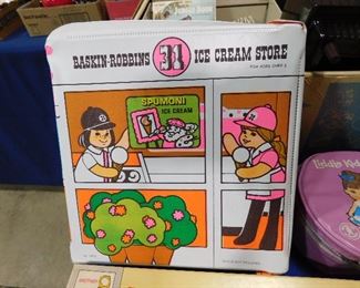 Baskin Robbins Ice Cream store