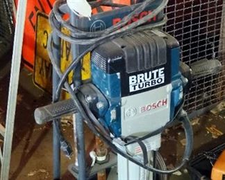 Bosh Brute Turbo Electric Breaker Hammer, Model 3 611 C0A 011, Includes 2 Wheel Dolly And Hammer Tips