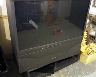 Mitsubishi 46" HD 1080 Big Screen Television, Model WT-46809, With Rolling TV Stand