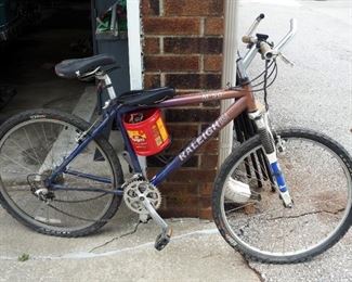 Raleigh M50 14-Speed Men's Mountain Bicycle With 26" Wheels