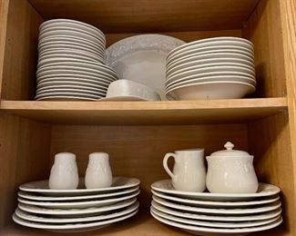 Gibson Housewares Fruit Pattern, Serving Set