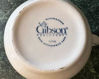 Gibson Housewares Fruit Pattern