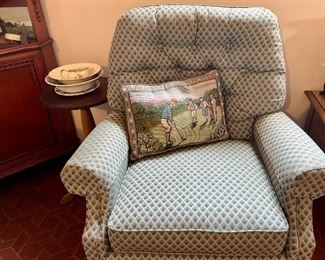 La-Z-Boy Swivel Rocker