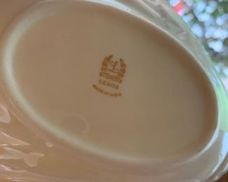 Lenox Porcelain Centerpiece, Swan