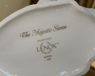 Lenox Majestic Swan 1989