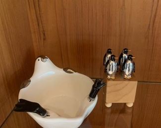 Penguin Serve Ware
