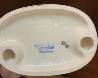 Goebel Figurine #201, Retreat to Safety