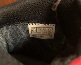 Lowa Goretex Size 10.5 Boots