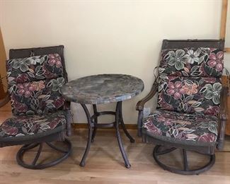 Outdoor Chairs with Table