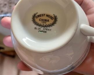 Crestwood China, Blue Spray Serving Set