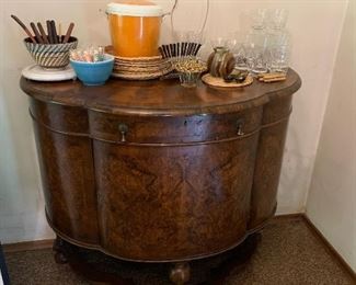 Accent Table