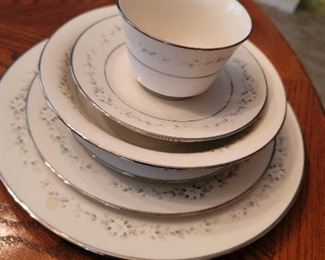 Noritake Ivory China- Heather