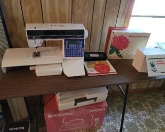 Husqvarna Viking Rose Sewing Embroidery Machine