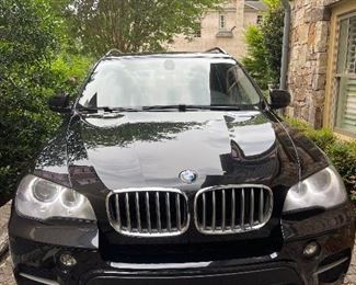2013 X5. 103k miles. Very good condition. New Michelin tires. $16,000