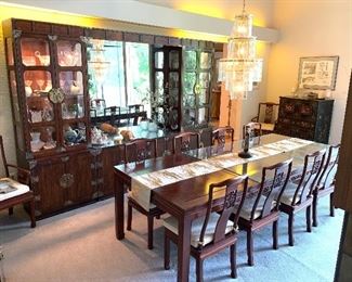 Beautiful dining table and 7 piece curio cabinet / buffet imported from Hong Kong 