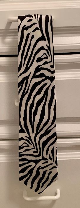 Item 233:  Zebra Print Tie: