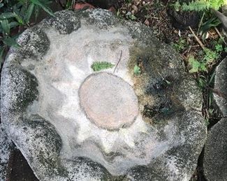 Top of bird bath referred to in the listing just prior to this photo