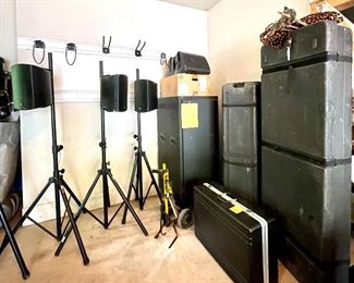 $12,000 Large Outdoor Theater Projection System (All pieces bought for $19,000)